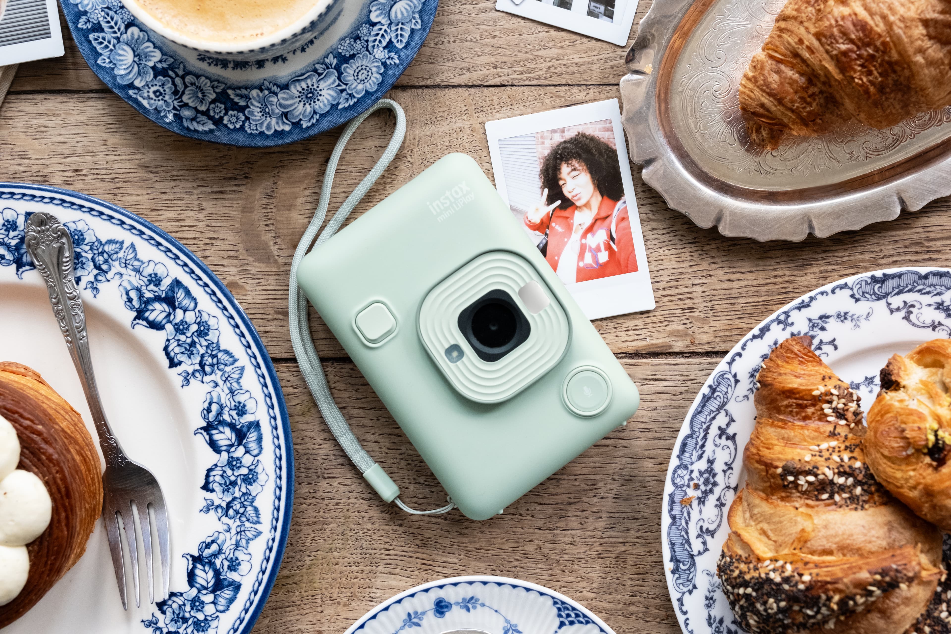 Bilde av INSTAX MINI LIPLAY MATCHA GREEN